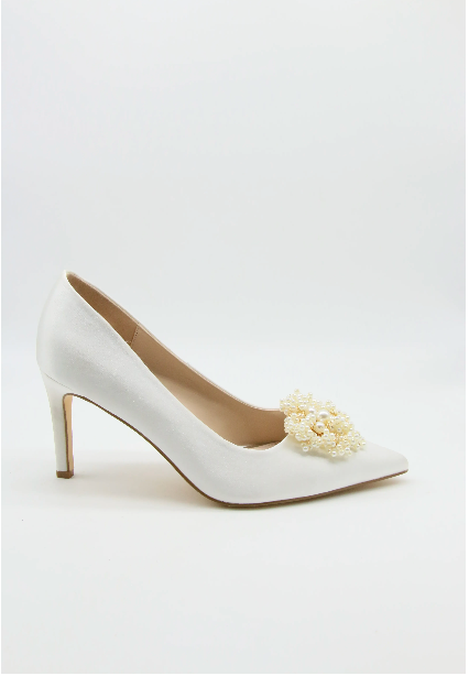 talon escarpin blanc nacré brillant satiné avec composition de perle haute qualité confortable 
